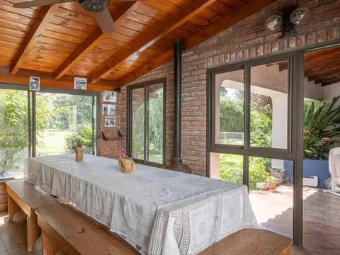 VENTA CASA LARENA CC AL GOLF, 2 LOTES, 5 DORM