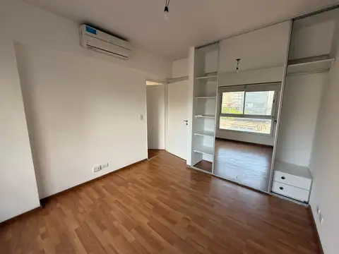 DEPARTAMENTO 3 AMBIENTES AL CONTRAFRENTE CON BALCÓN - TORRE FULL AMENITIES