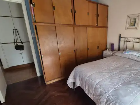 Depto Tipo Casa en Venta 70 años
