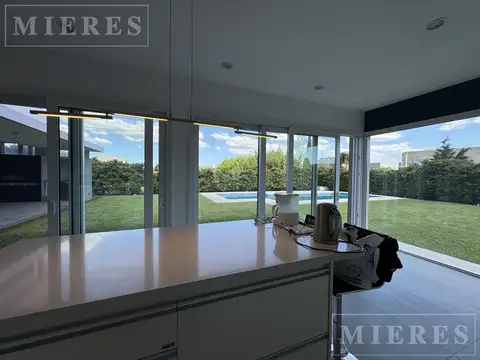 Casa en alquiler anual San Matias