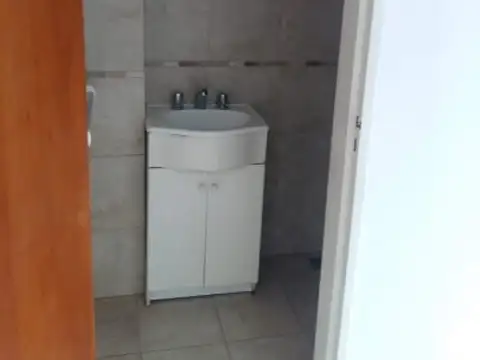 Casa en Alquiler con 1 cochera