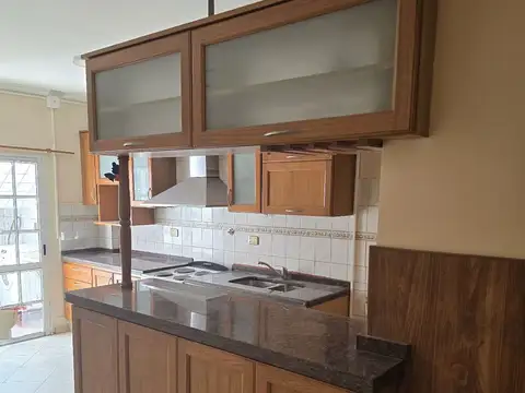 Depto Tipo Casa en Venta de 4 ambientes