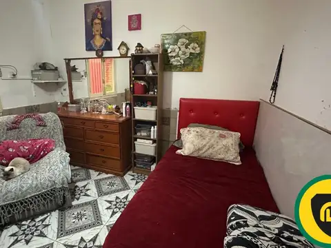 Depto Tipo Casa en Venta 50 años