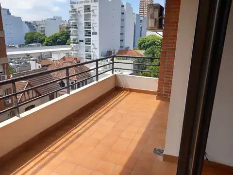 Departamento en Venta de 4 ambientes con cochera .CABALLITO