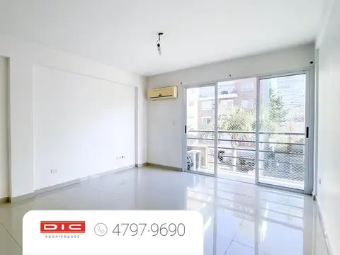 Oficina 3 ambientes con 1 baño