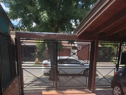 Casa en venta en Campana