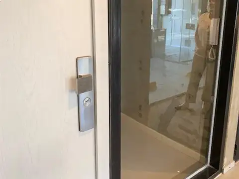 Oficina Zeballos 678 - Planta baja 