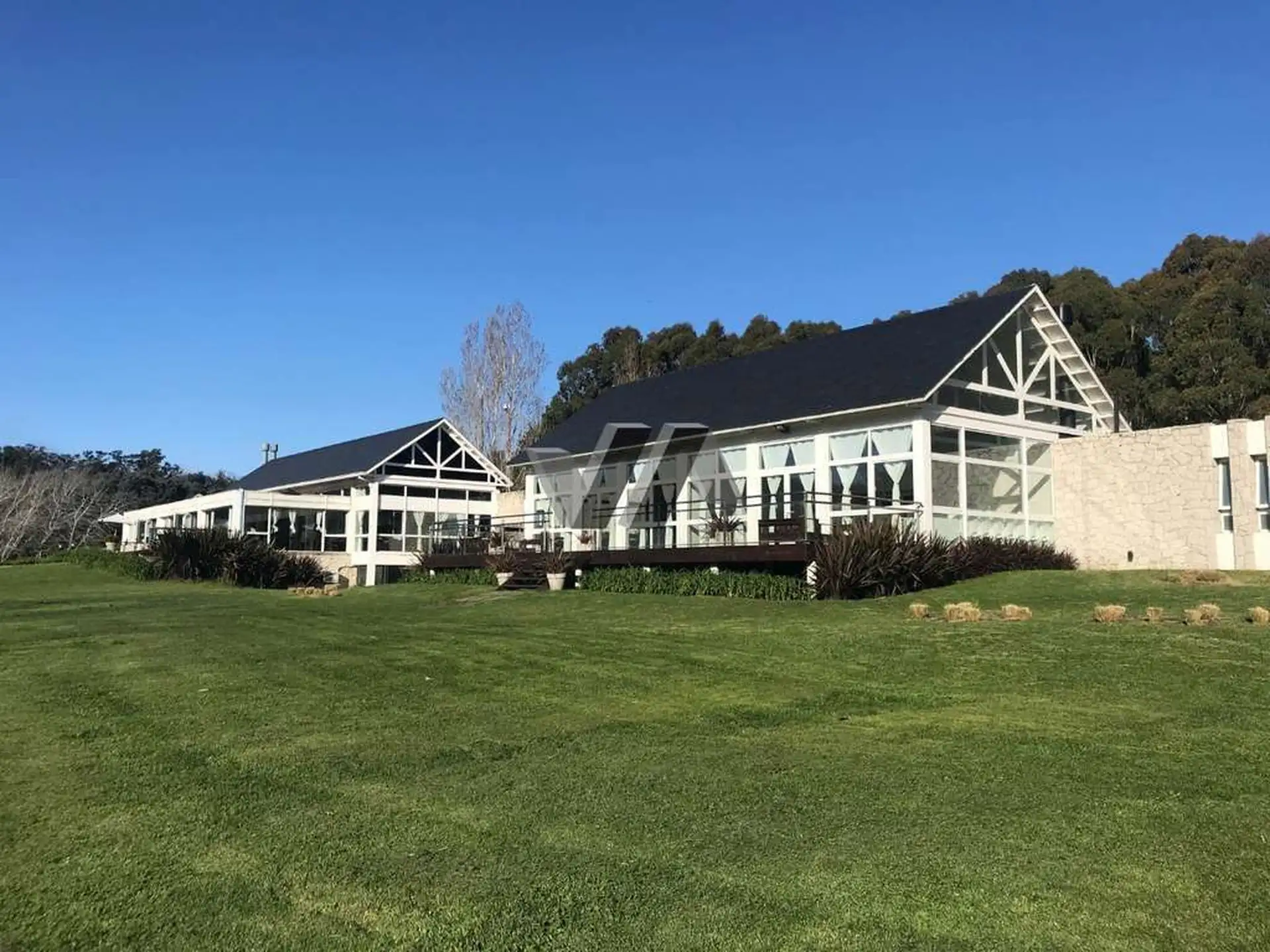 Lote en venta 1011m² en Rumencó, Las Lomas con pileta y seguridad