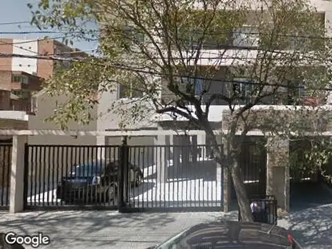 EN VENTA DEPARTAMENTO DE DOS AMBIENTES EN CASEROS, EXCELENTE UBICACION - FICHA 7885