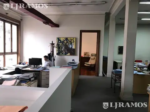Oficina en Venta 80 años