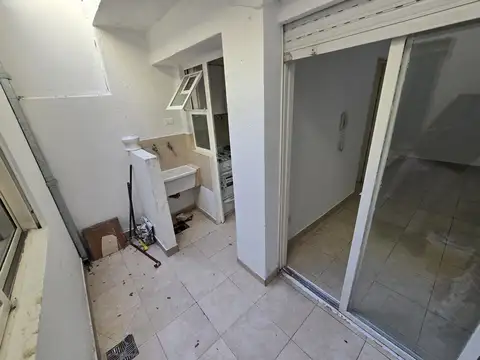 Gdor F Llavallol 100, Piso Pta. Baja