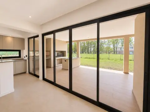Casa en Venta en Pilar Del Este, USD 165.000