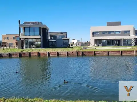Terreno en venta - 881mts2 - Elcano, Pueblos del Plata, Hudson