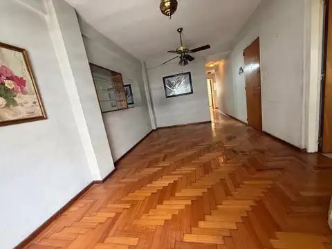 Departamento 3 ambientes con 2 baños
