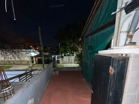 Depto Tipo Casa en Alquiler de 2 dormitorios