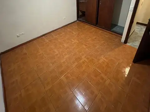 Amplio departamento 3 ambientes en Billinghurst General San Martin.