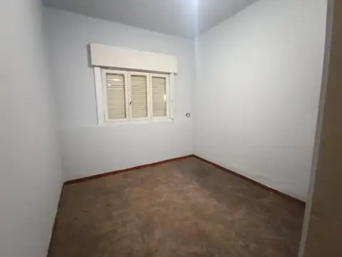 Depto Tipo Casa en Alquiler con 1 cocheras