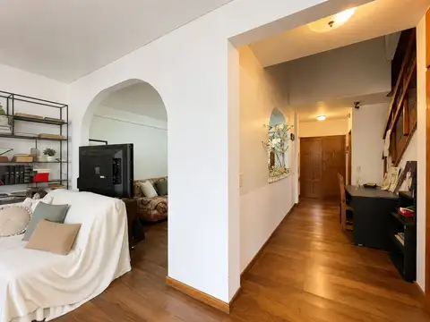 Casa 6 ambientes con 3 baños