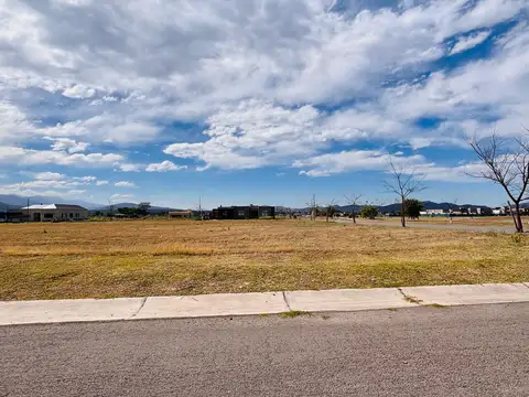 TERRENO EN ESQUINA EN VENTA LA VERBENA ZONA SUR