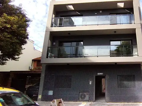 Carlos Antonio López 2200, Piso 1