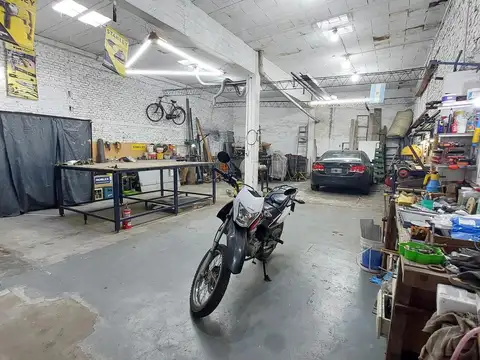 Galpon en Venta 8  mts Frente