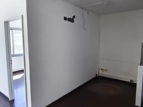 Oficina en Alquiler al Norte