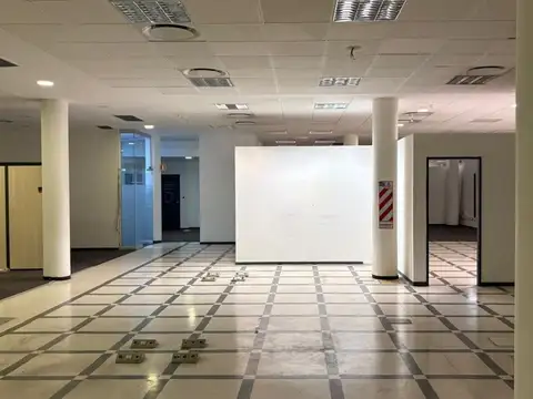 Oficina Monoambiente con 4 baños