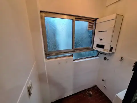 Belgrano, Amenábar y Monroe, 2 amb, 52m2, $ 650,000 + expensas + servicios.   SIN MUEBLES  