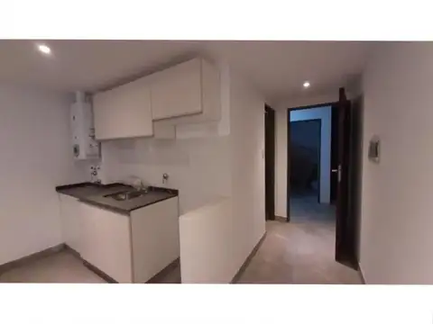 Departamento de Monoambiente al frente. Francia al 800- Entrega Inmediata