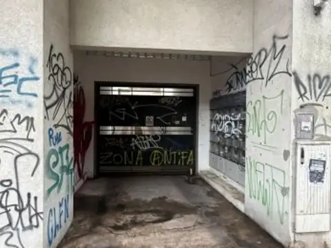 ALQUILER COCHERA CUBIERTA 11 ENTRE 62 Y 63