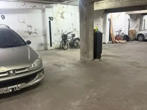 ALQUILER COCHERA CUBIERTA 11 ENTRE 62 Y 63