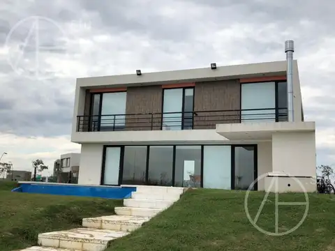 Casa en Alquiler en Puertos - Acacias, USD 2.500