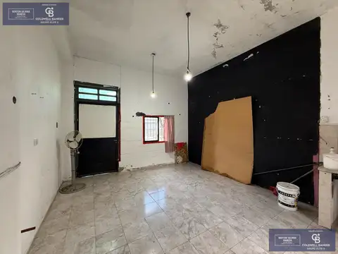Local en Alquiler en Villa Mercedes, $ 320.000