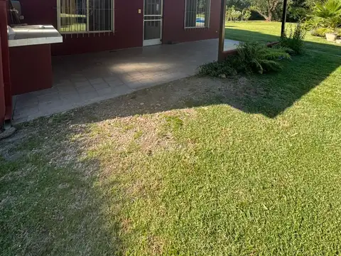 Casa 3 ambientes con 2 baños