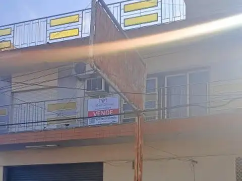 ¡Oportunidad Única de Inversión Galpon y Vivienda en Ramos Mejía 