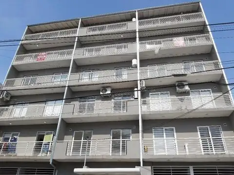 DEPARTAMENTO DOS AMBIENTES CON COCHERA