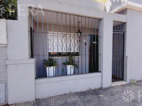 Casa 3 ambientes con 1 baño