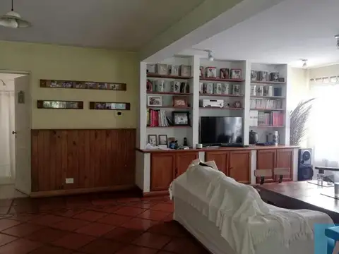 B° Cdo Las Acacias, Aristóbulo Del Valle 2900