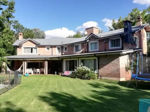 Venta casa B° Cdo Las Acacias, Muñiz