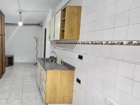 Depto Tipo Casa en Alquiler de Monoambiente