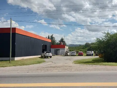 Galpon en Alquiler Falda de Carmen