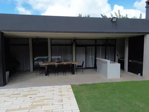 Casa + Lote en Country Boca Raton, Financiado en pesos