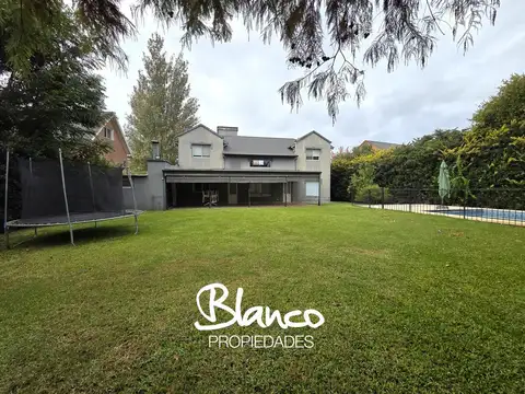 Casa  en Venta en Septiembre, Escobar, G.B.A. Zona Norte