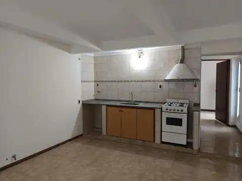 Venta depto.1 dormitorio con patio echesortu