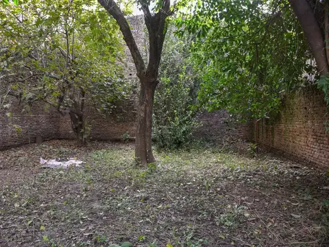 Casa 6 ambientes con 2 baños