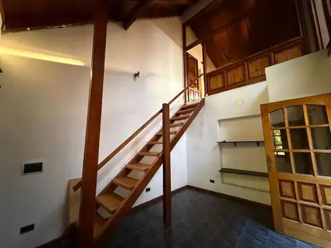 Oficina en Alquiler en Neuquen, $ 950.000
