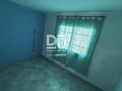 Casa 3 ambientes con 1 baño