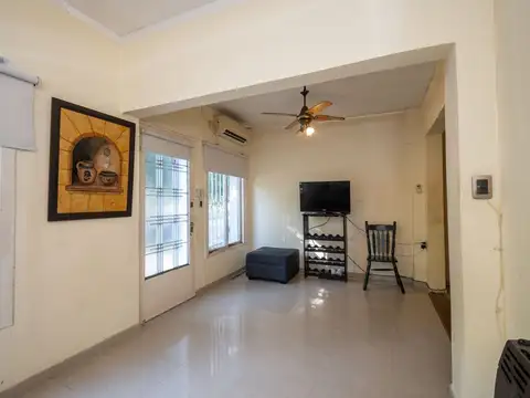Casa 4 ambientes con 1 baño