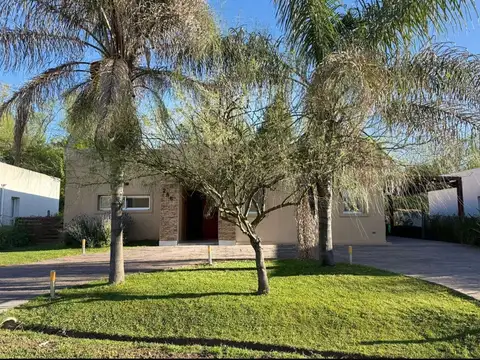 Casa en Alquiler de 3 dormitorios