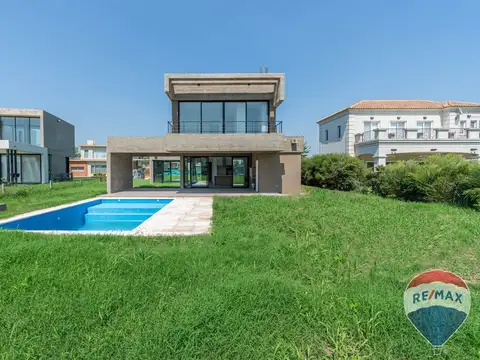 Casa en Venta en Terralagos, Canning